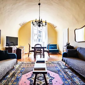 Fiamma Apartment
